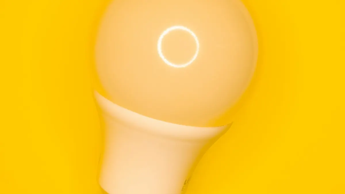 電球が灯るイメージ。#09で寝かせて売れたLEDランプの振り返り。